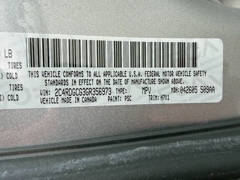 Used 2016 Dodge Grand Caravan SXT w/ Rear Park Assist Package image 47