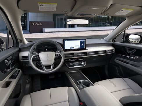 New 2026 Lincoln Corsair Premiere FWD image 10