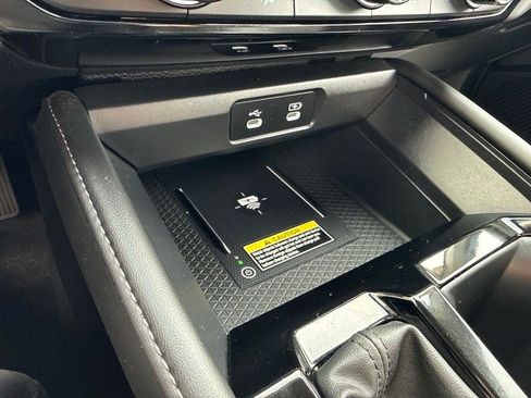 Used 2024 Honda Accord Touring image 19