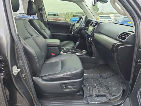 Used 2021 Toyota 4Runner Nightshade image 32