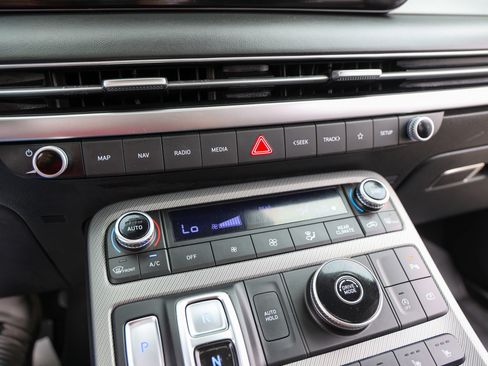 Used 2025 Hyundai Palisade SEL FWD image 26
