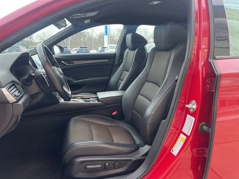 Certified 2018 Honda Accord Sport image 16