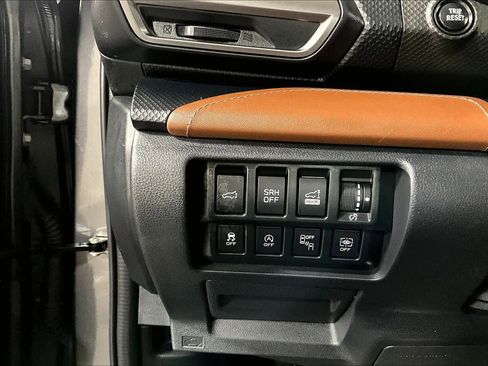 Used 2022 Subaru Forester Touring image 33