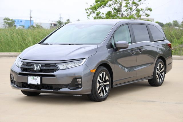 New 2026 Honda Odyssey EX-L image 3