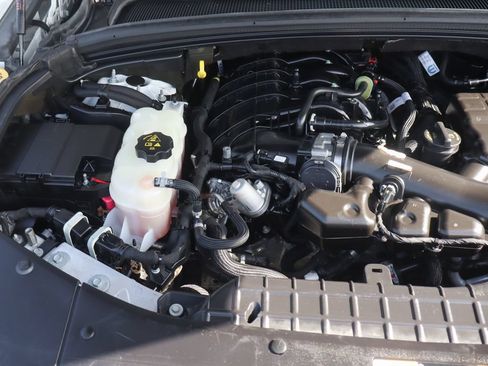 Used 2022 Jeep Grand Cherokee L Limited RWD image 12