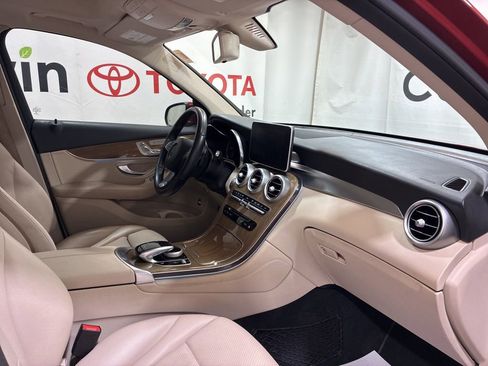 Used 2017 Mercedes-Benz GLC 300 4MATIC image 13