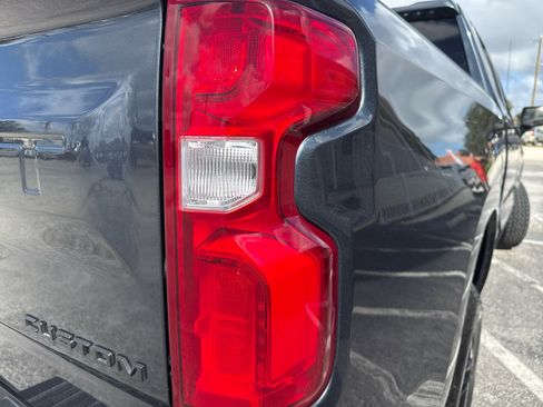 Used 2021 Chevrolet Silverado 1500 Custom Trail Boss image 46