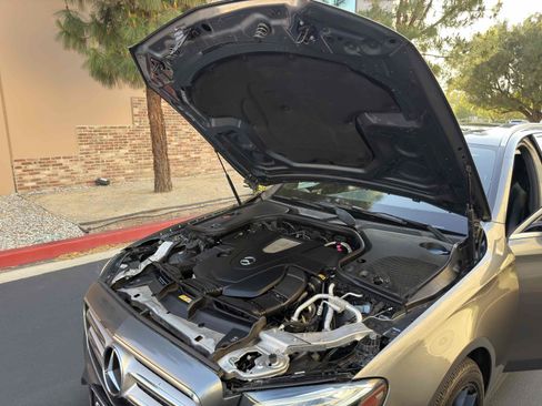 Used 2017 Mercedes-Benz E 400 4MATIC Wagon image 95