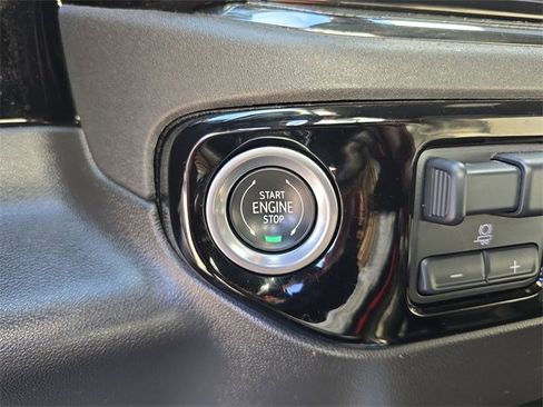 Certified 2023 Chevrolet Silverado 1500 ZR2 w/ Technology Package image 28