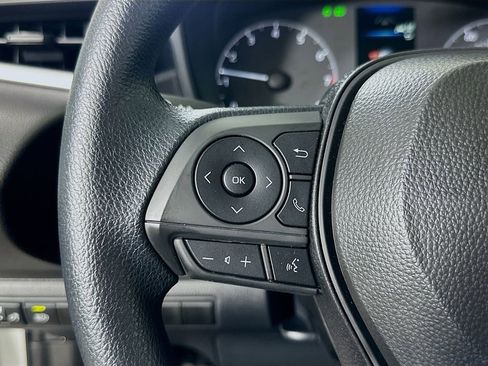 Used 2025 Toyota Corolla LE image 22