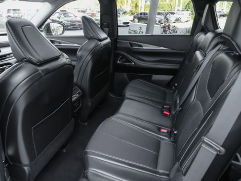 Used 2026 INFINITI QX60 Luxe w/ Cargo Package image 30