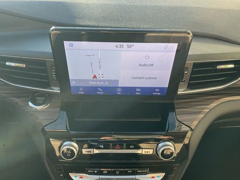 Used 2023 Ford Explorer Limited w/ Equipment Group 301A image 15