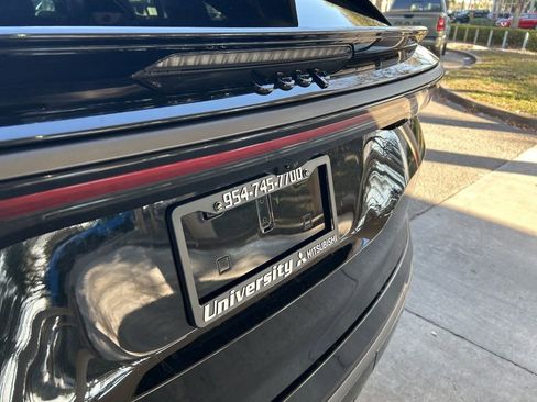 Used 2024 Jeep Wagoneer Launch Edition image 23