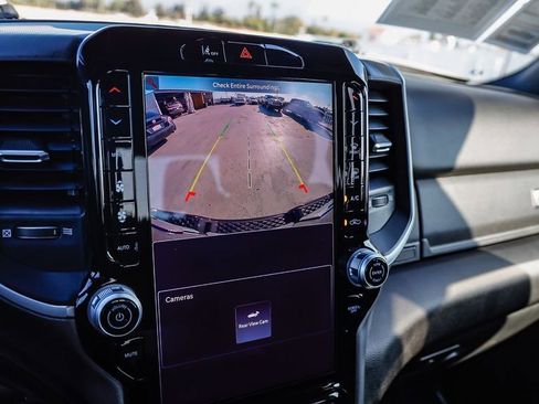 Certified 2025 RAM 1500 Big Horn image 24