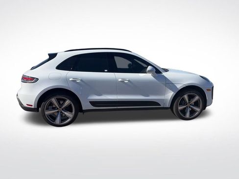 Used 2025 Porsche Macan AWD/4WD image 6