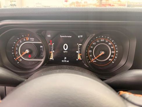 Used 2024 Jeep Gladiator Mojave w/ Steel Bumper Group image 18