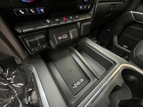Used 2021 GMC Sierra 1500 AT4 w/ AT4 Preferred Package AWD/4WD image 29