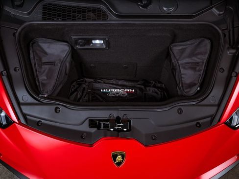 Used 2024 Lamborghini Huracan EVO AWD/4WD image 47