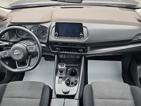 Used 2023 Nissan Rogue SV image 12