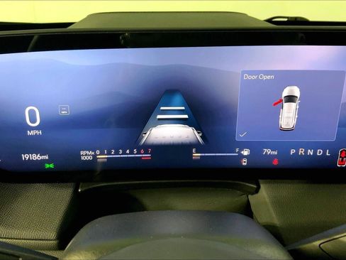 Used 2025 Buick Enclave Preferred image 20