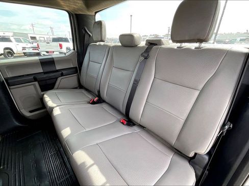 Used 2022 Ford F250 XL w/ Power Equipment Group image 19