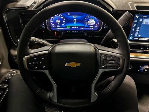 Used 2024 Chevrolet Silverado 1500 LT RWD image 26