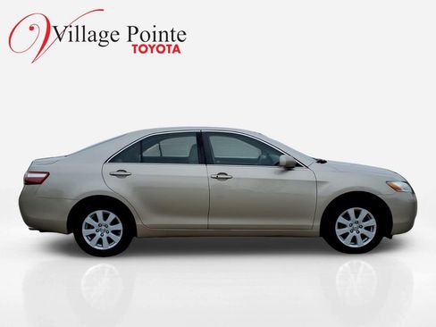 Used 2008 Toyota Camry XLE FWD image 5