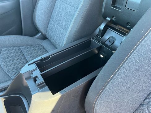 Used 2024 Chevrolet Equinox LT image 15