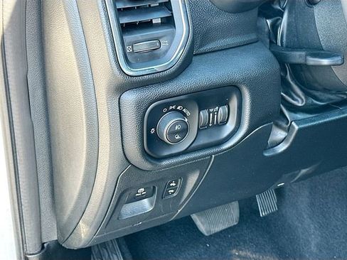 Used 2025 RAM 1500 Laramie image 10