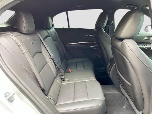 Certified 2021 Cadillac XT4 Luxury w/ Cold Weather Package image 25