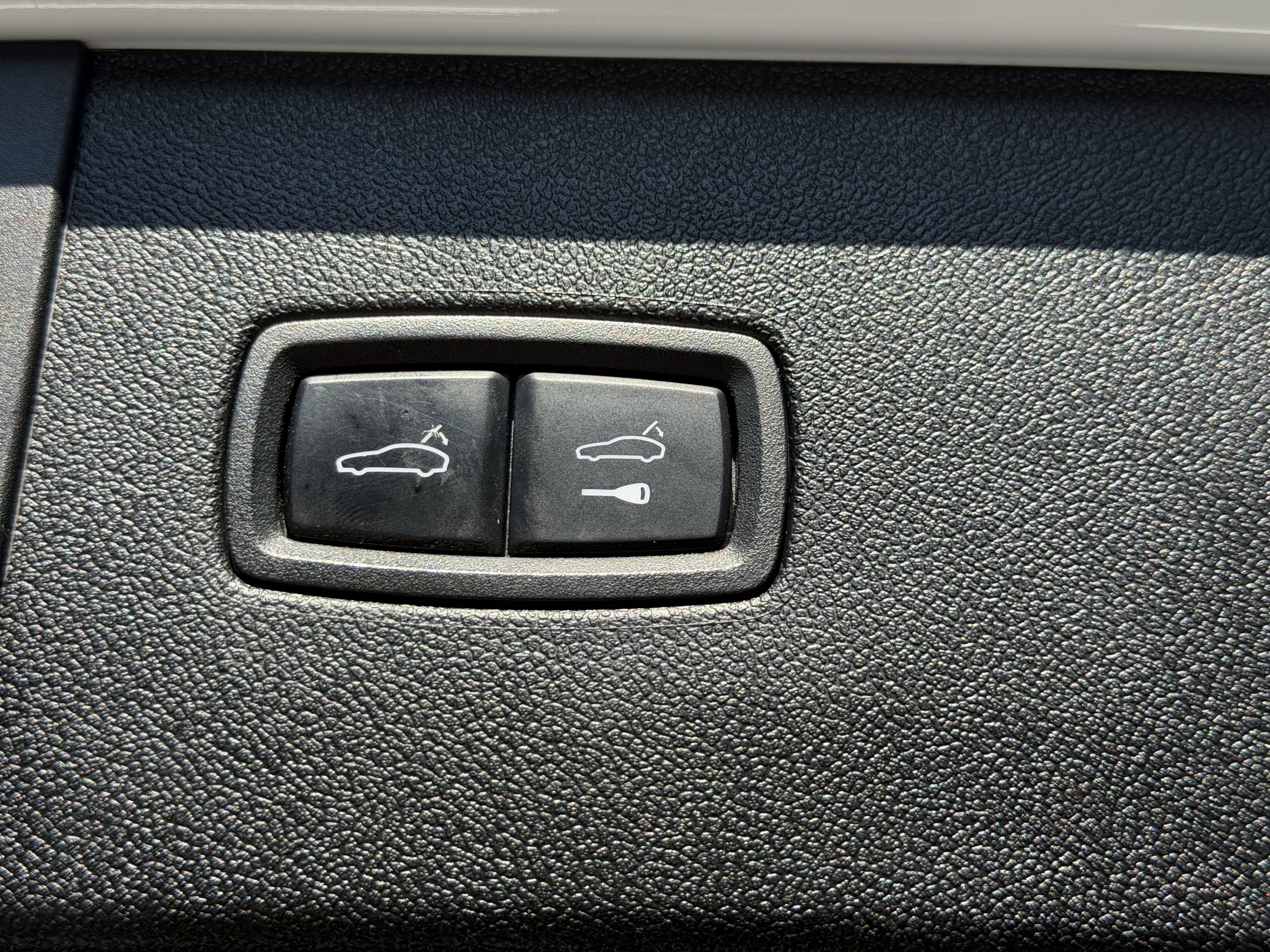 Used 2019 Porsche Cayenne AWD/4WD image 14