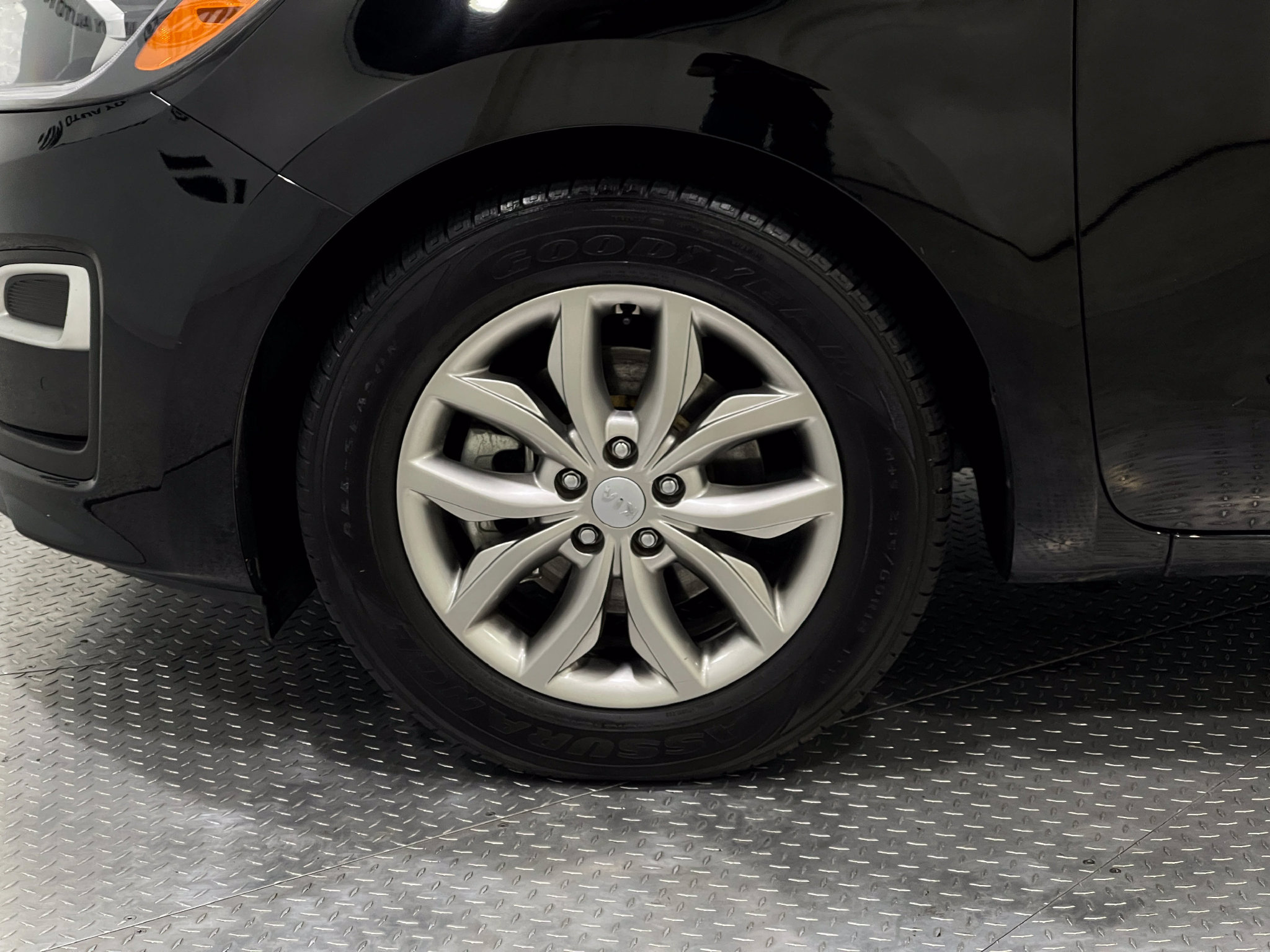 Used 2020 Kia Sedona EX FWD image 35