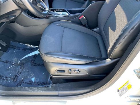 Used 2022 Buick Encore GX Preferred w/ Cold Weather Comfort Package image 32
