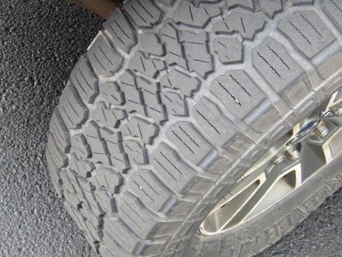 Used 2016 Ford F150 XLT w/ Equipment Group 302A Luxury image 3