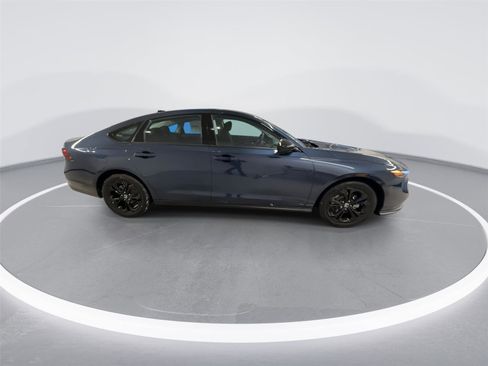 New 2025 Honda Accord SE image 9