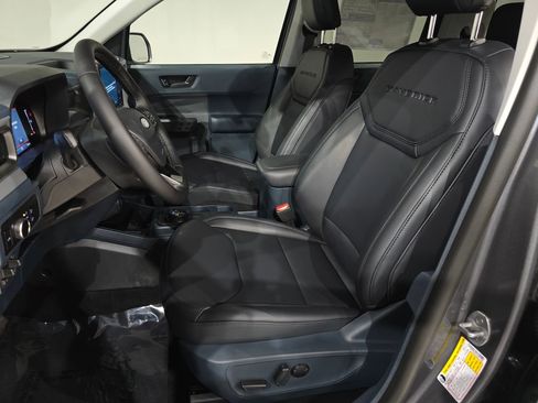 New 2025 Ford Maverick Lariat w/ Black Appearance Package image 21