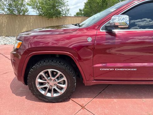 Used 2016 Jeep Grand Cherokee Overland AWD/4WD image 35