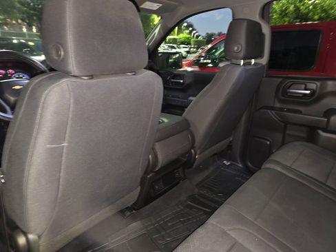 Used 2019 Chevrolet Silverado 1500 Custom w/ Custom Value Package image 12