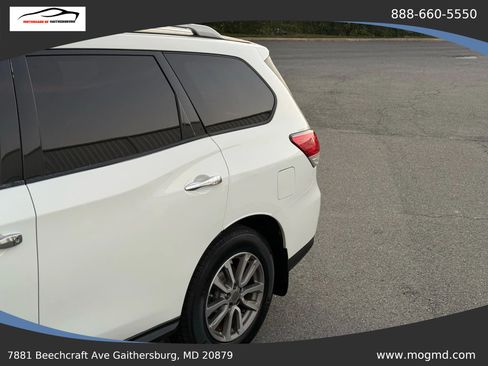 Used 2016 Nissan Pathfinder S image 3