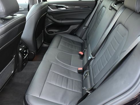 Certified 2023 BMW X4 M40i w/ Premium Package image 10