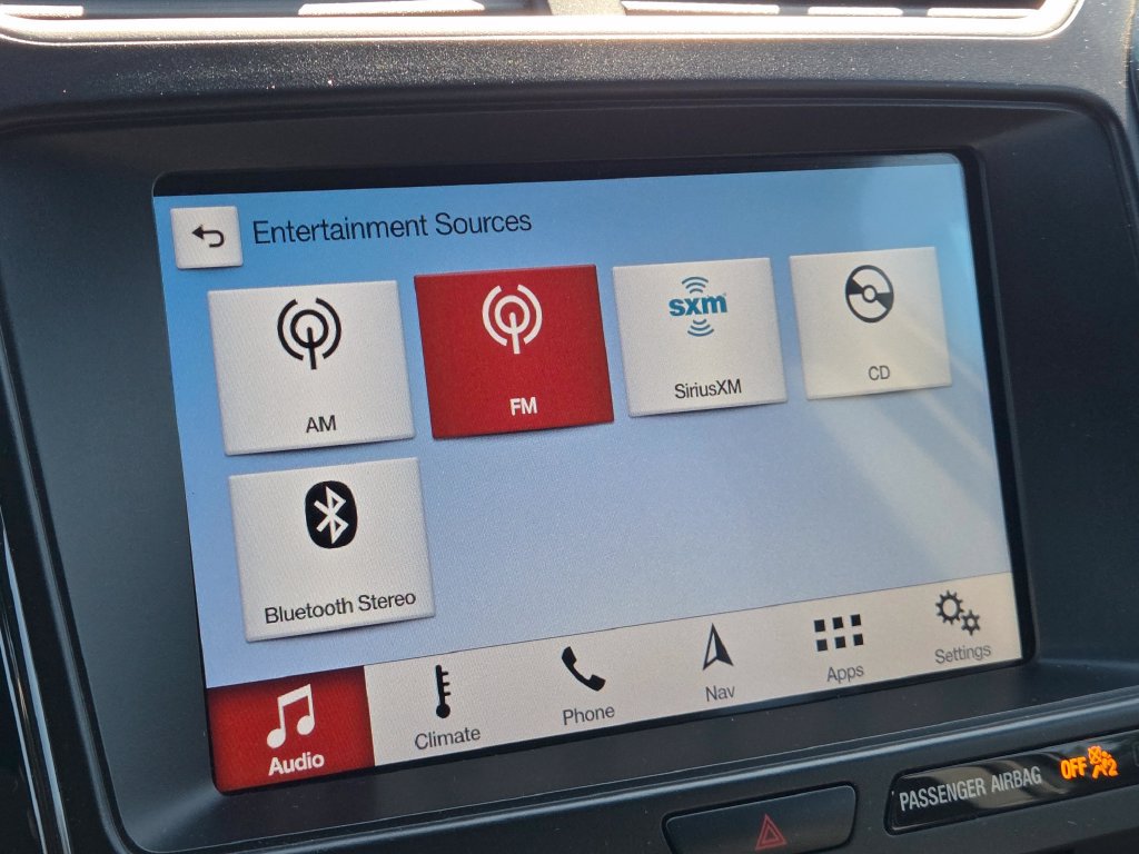 Used 2018 Ford Explorer XLT w/ Equipment Group 202A AWD/4WD image 9