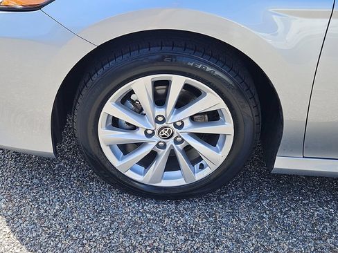 Used 2023 Toyota Camry LE AWD/4WD image 7