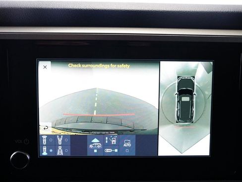 Used 2025 Toyota Sequoia SR5 image 36