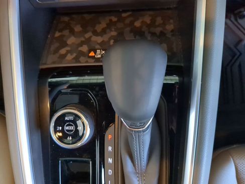 Used 2024 Chevrolet Colorado ZR2 w/ ZR2 Bison Edition image 9