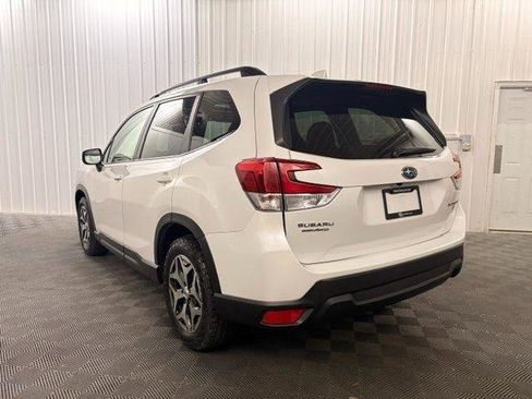 Used 2020 Subaru Forester Premium AWD/4WD image 3