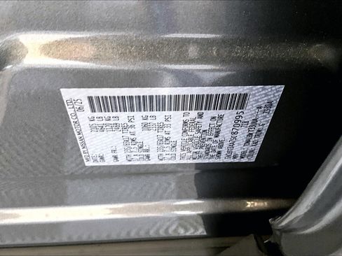 New 2025 Nissan Rogue S image 76