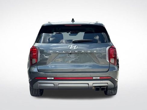 Used 2023 Hyundai Palisade Limited FWD image 3
