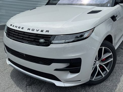 Used 2023 Land Rover Range Rover Sport SE Dynamic AWD/4WD image 2