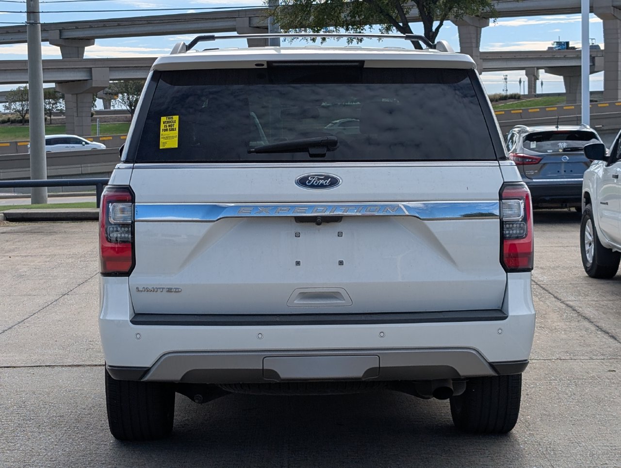 Used 2021 Ford Expedition Limited RWD image 5