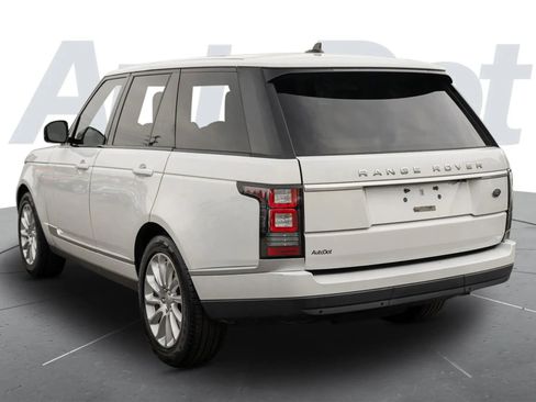 Used 2016 Land Rover Range Rover image 2